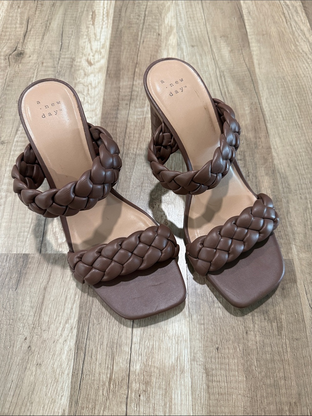 NEVER WORN a new day Brown Braided Double-Strap Block Heel Sandals